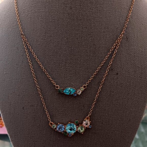 BANANA REPUBLIC Mod/Contemporary Gold Blue/Green/Turquoise Crystal Necklace - Picture 2 of 5